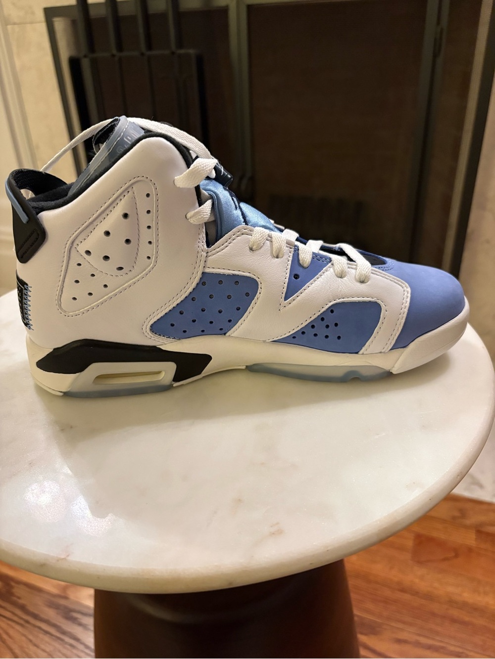 Nike Air Jordan 6 Retro UNC University Blue  NWT and Box Size 7 men/youth - Picture 7 of 10